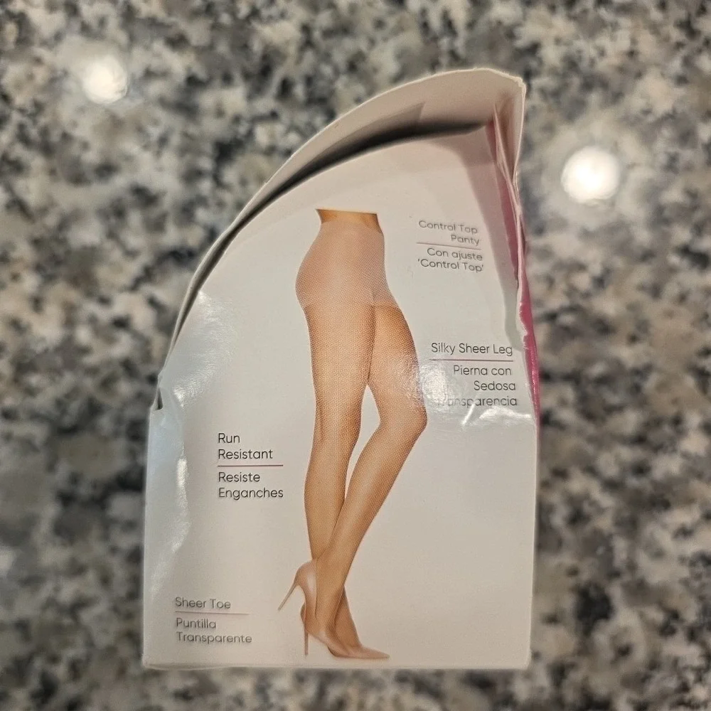 Leggs Silken Mist Silky Sheer Leg Control Top Sheer Toe Pantyhose 1 Pair Q Black